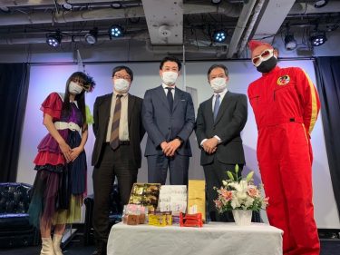 サンジも愛用 One Piece の尾田栄一郎とデュポンのコラボライター発売 髙島屋でイベントも 新宿 御苑 四谷タウン誌 ジェイジー 公式サイト ジェイジーweb 新宿のニュース イベント スポット グルメ情報が満載